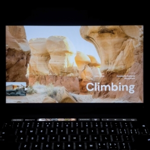 Luxury Trip PowerPoint + Easy to Use PowerPoint Template